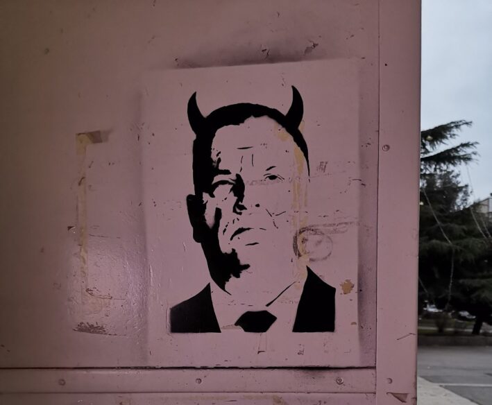 Što građani Rijeke poručuju Stožeru - pogledajte fenomenalne grafite 5