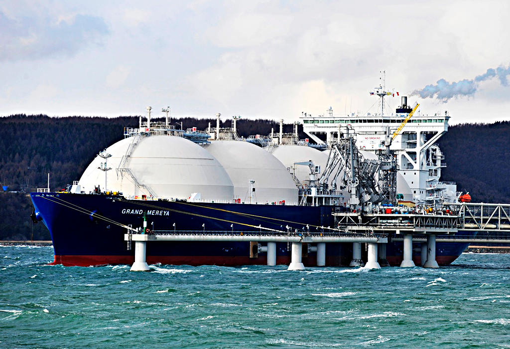 LNG Tanker