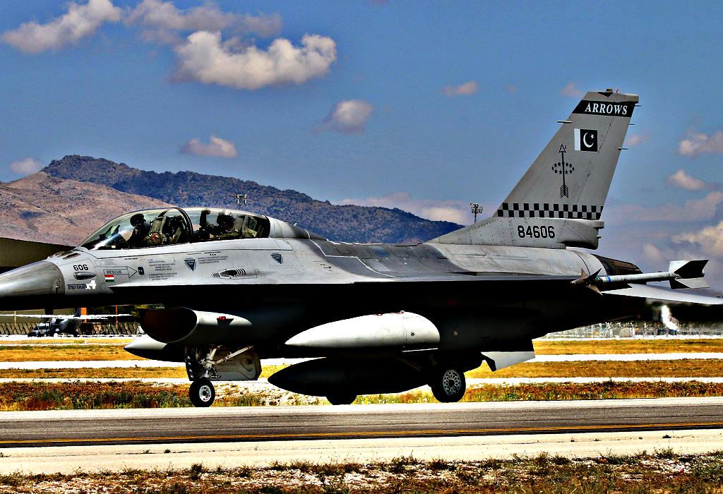 Pakistan F-16