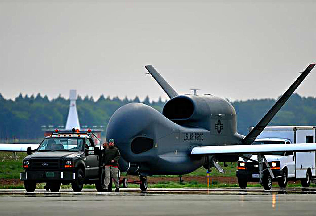 Global Hawk dron