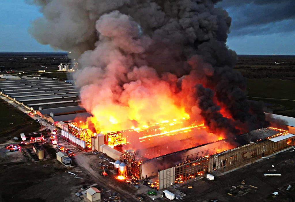 Pozar u tvornici piletine u Teksasu