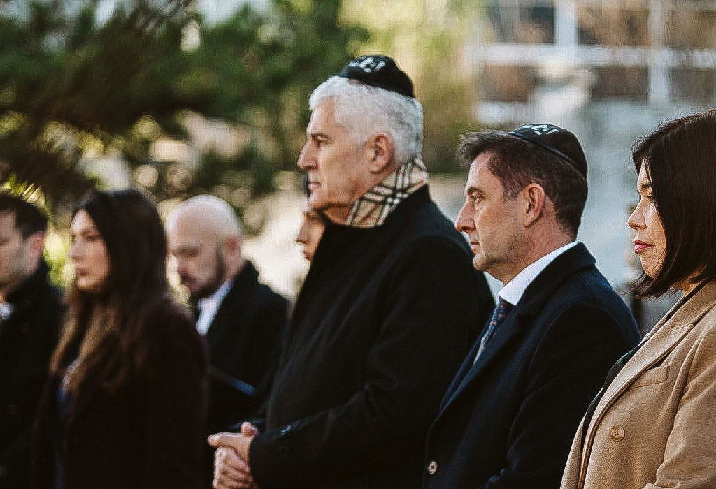 Dragan Čović s kipom