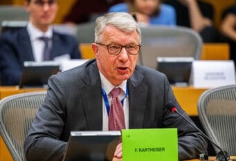 Eurozastupnik F. KARTHEISER